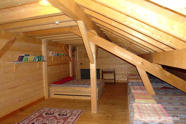 Hébergement de montagne Haute Savoie Gîte idéalement situé sur les pistes de ski de fond du plateau des Glières