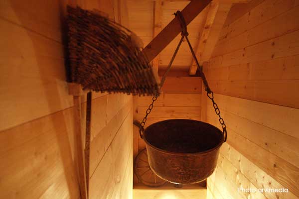 descente des dortoirs gîte de montagne haute savoie france