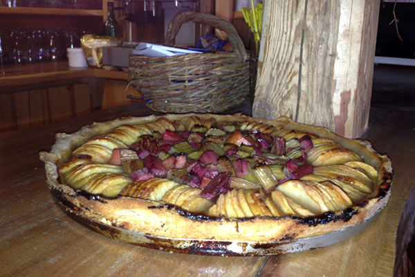 Salle du restaurant Notre Dame des Neiges Plateau des Glières Salle du restaurant Notre Dame des Neiges Plateau des Glières repas unique ouvert toute l'année